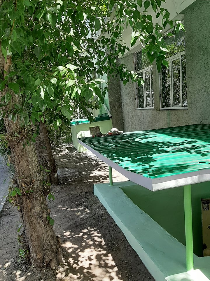 ӨРГӨӨ АМАРЖИХ ГАЗАР БАРИЛГЫН ӨНГӨ ҮЗЭМЖЭЭ ДЭЭШЛҮҮЛЖ БАЙНА.